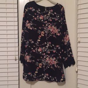 Stellino black dress with floral details